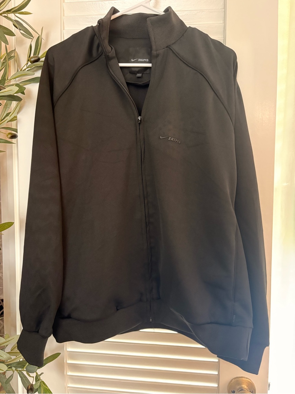 Nike Skim’s Oversized Full‑Zip Track Jacket